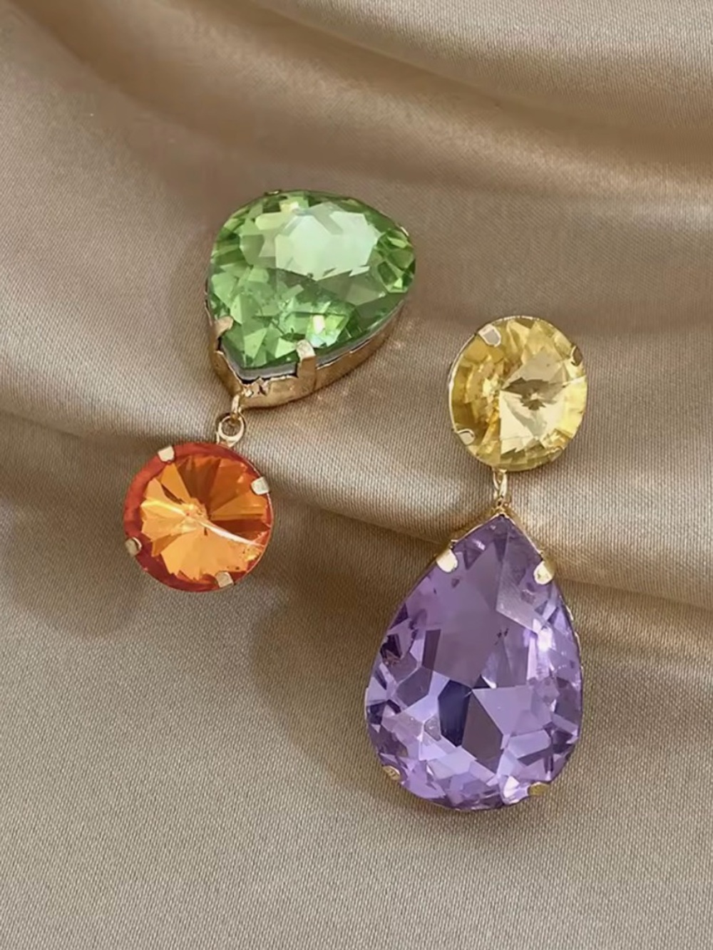 NEW Gold-Tone Multi Color Mismatch Teardrop Glass Drop Earrings - Women Jewelry - Picture 3 of 8